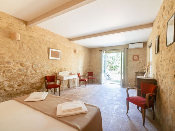 Refined decor and heritage architecture at Domaine des Périès, Lauragais