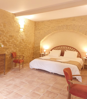 Passeron guest room at Domaine des Périès